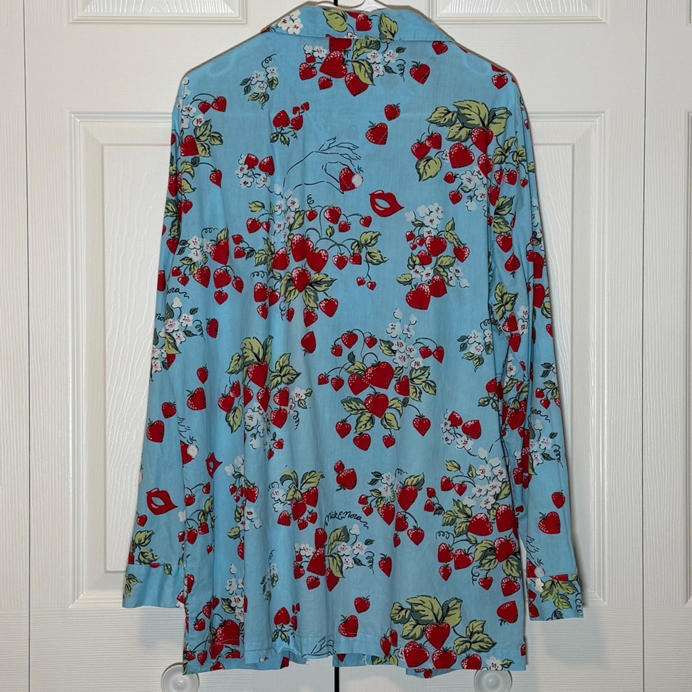NICK & NORA SLEEPWEAR Vintage Strawberry Kisses Button Down Sleep Shirt | Size L - Picture 2 of 4